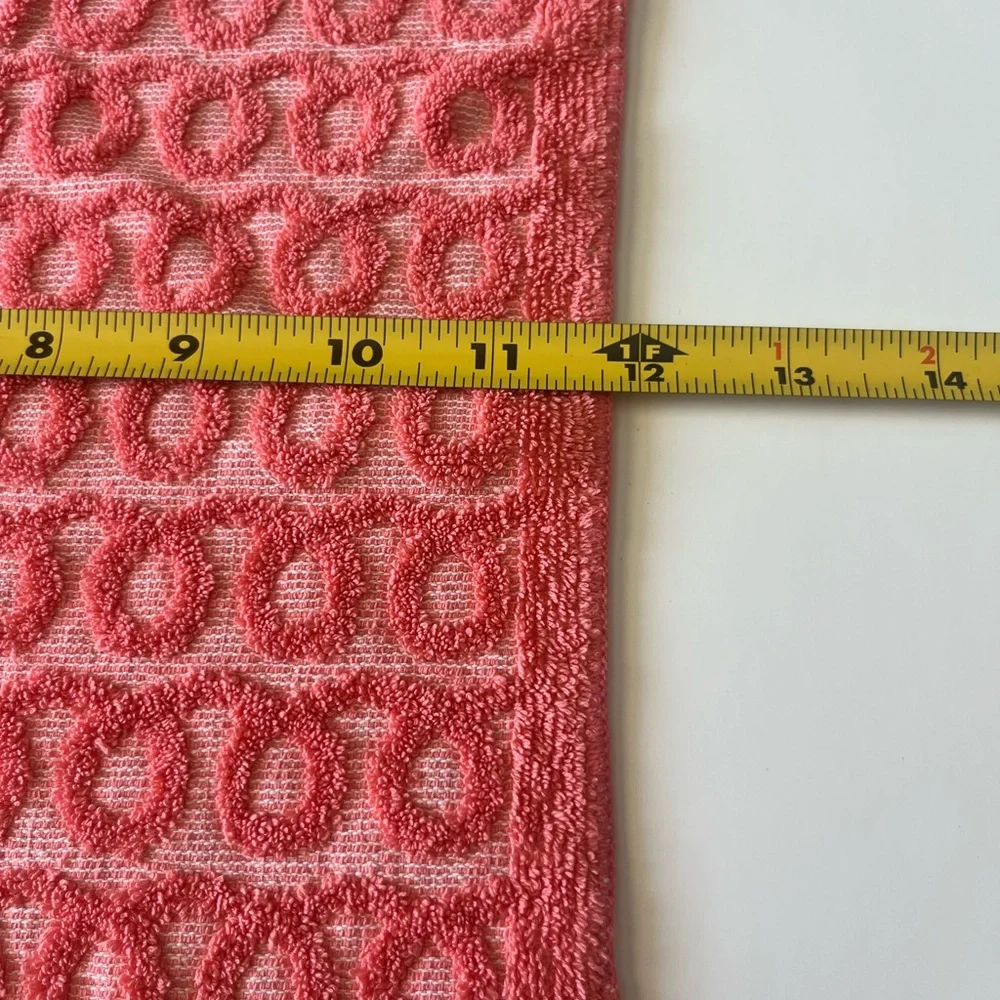 •Vintage 70s Cannon Pink Floral Textured Washcloths x2•